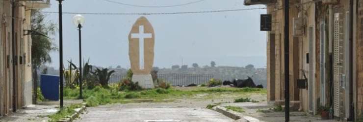 La croce di Niscemi, prima del crollo