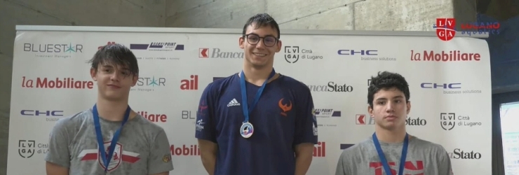 Francesco Farbo vince i 100 metri farfalla al Trofeo "Flavio Bustelli" di Lugano