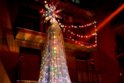 Eco-albero di Natale in festa