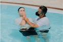 Battesimo di nuovi fedeli al congresso dei Testimoni di Geova