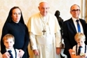 Il Papa ha ricevuto in udienza Stella Moris