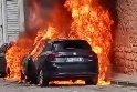 A fuoco due autovetture a Grotte, in Via Francesco Crispi