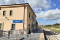 Stazione ferroviaria di Grotte