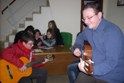 Lezione di chitarra tenuta da Don Gaspare Sutera